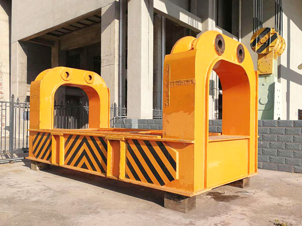 大型起重機動(dòng)靜負荷試驗